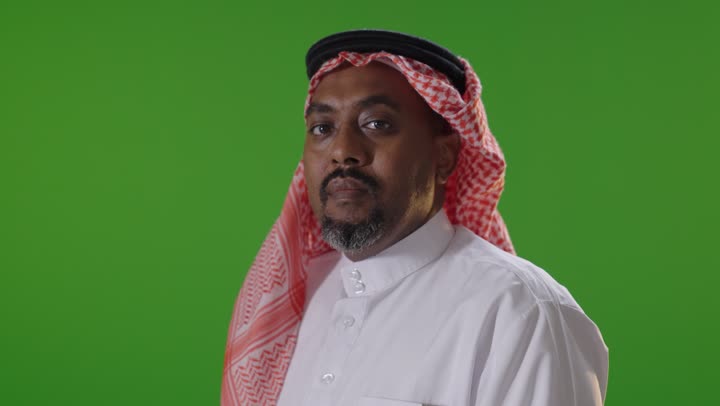 Saudi Man Traditional Dress Green Screen Portrait