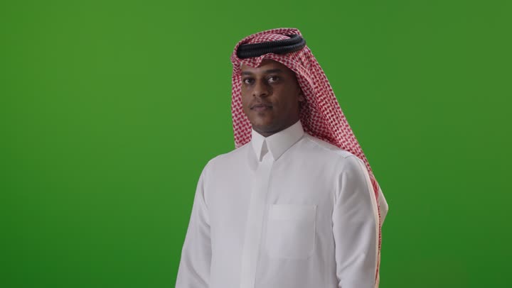 Saudi Man in Traditional Dress on Green Screen