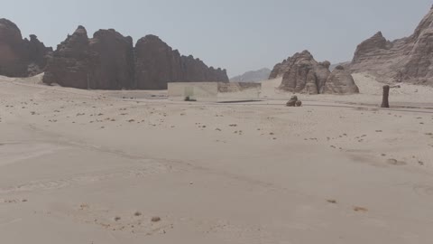 قاعة مرايا العلا السعودية لقطة جوية بالدرون