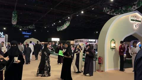 حشود فعالية لمتنا في الظهران إكسبو السعودية