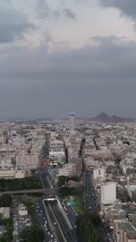 المدينة المنورة السعودية لقطة جوية للمدينة في المساء