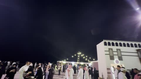 آرت بروميناد جدة حشود المشاة في ليالي رمضان