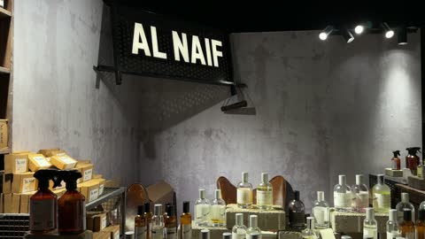 عرض عطور النايف في معرض الظهران إكسبو السعودية