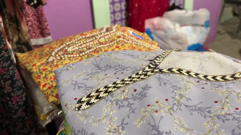 ملابس سعودية تقليدية مطرزة في فعاليات الظهران والدمام