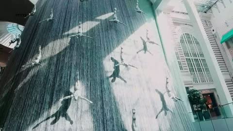 Dubai Mall Waterfall Divers Sculptures Indoor Video