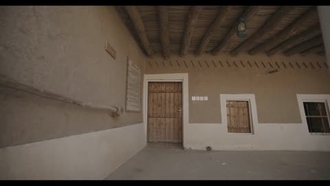 فيديو تراثي لبيت طيني تقليدي في السعودية