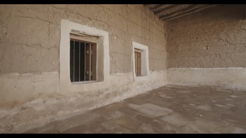 فيديو تراثي لمنزل طيني تقليدي في السعودية
