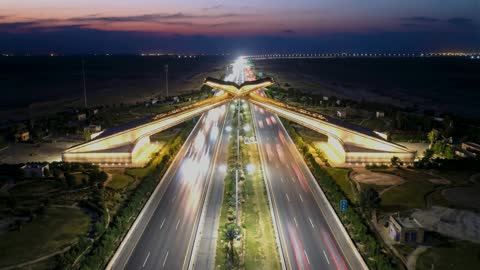 بوابة مكة طريق جدة السريع لقطة جوية ليلية