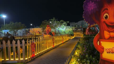 فيديو حديقة العجائب بالجبيل السعودية في الليل