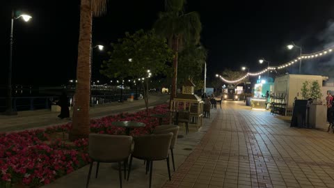 فعالية ألوان الجبيل في الواجهة البحرية ليلاً