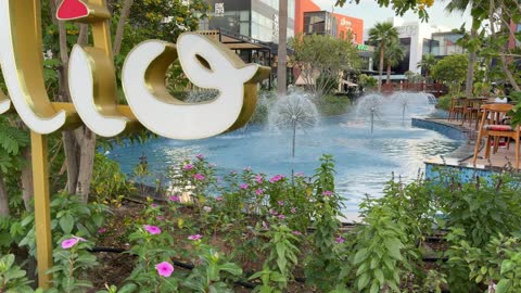 نوافير وحديقة ذا باتيو في الرياض السعودية