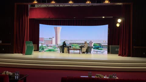 جلسة حوارية سعودية على مسرح بفعالية رسمية