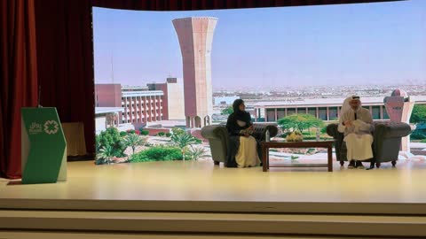 جلسة حوارية سعودية في جامعة الملك فهد الظهران