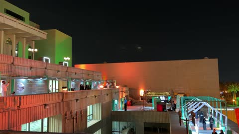 معرض ليلي في مكتبة الملك فهد الوطنية بالرياض