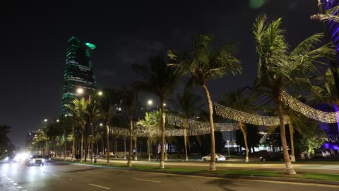 زينة رمضان وأجواء الليل في كورنيش جدة