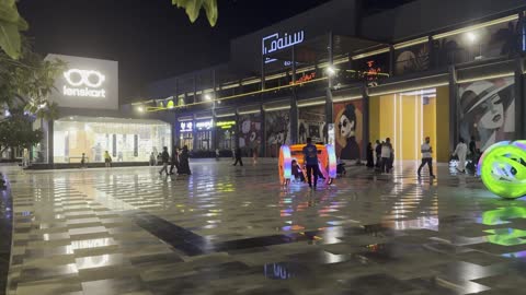 Jeddah Outdoor Mall Night Leisure Scene