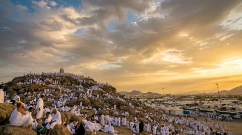 حجاج بيت الله الحرام على جبل عرفات مكة المكرمة