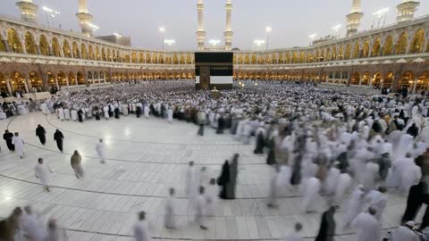 طواف الحجاج حول الكعبة المشرفة مكة المكرمة