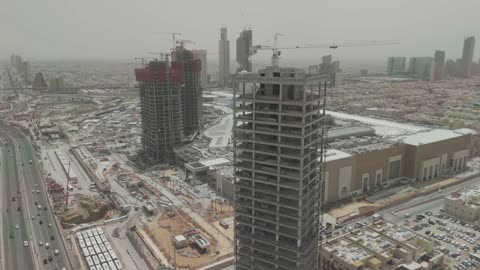 لقطة جوية لبناء ناطحات السحاب في الرياض