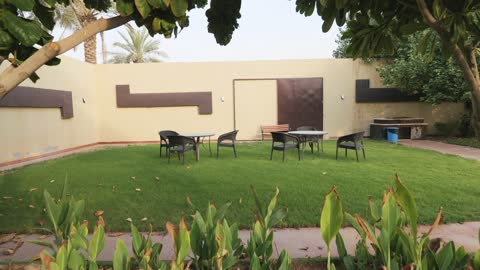 Outdoor Garden Seating Area with Lawn Footage