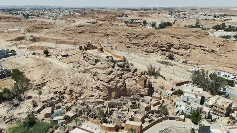 قلعة زعبل سكاكا الجوف لقطات جوية بطائرة درون السعودية