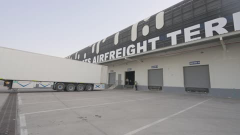 Airfreight Terminal Warehouse Loading Dock with Truck