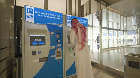 فيديو لوحة مواعيد وصول الرحلات مطار الدمام