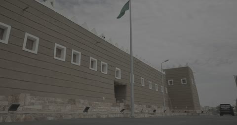 قصر طيني تراثي قديم في السعودية