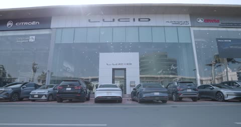 معرض سيارات لوسيد موتورز في السعودية لقطة ثابتة
